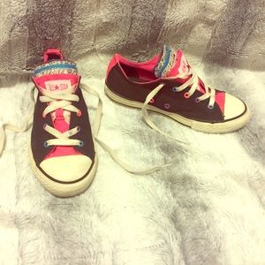 Colorful low top converse all star